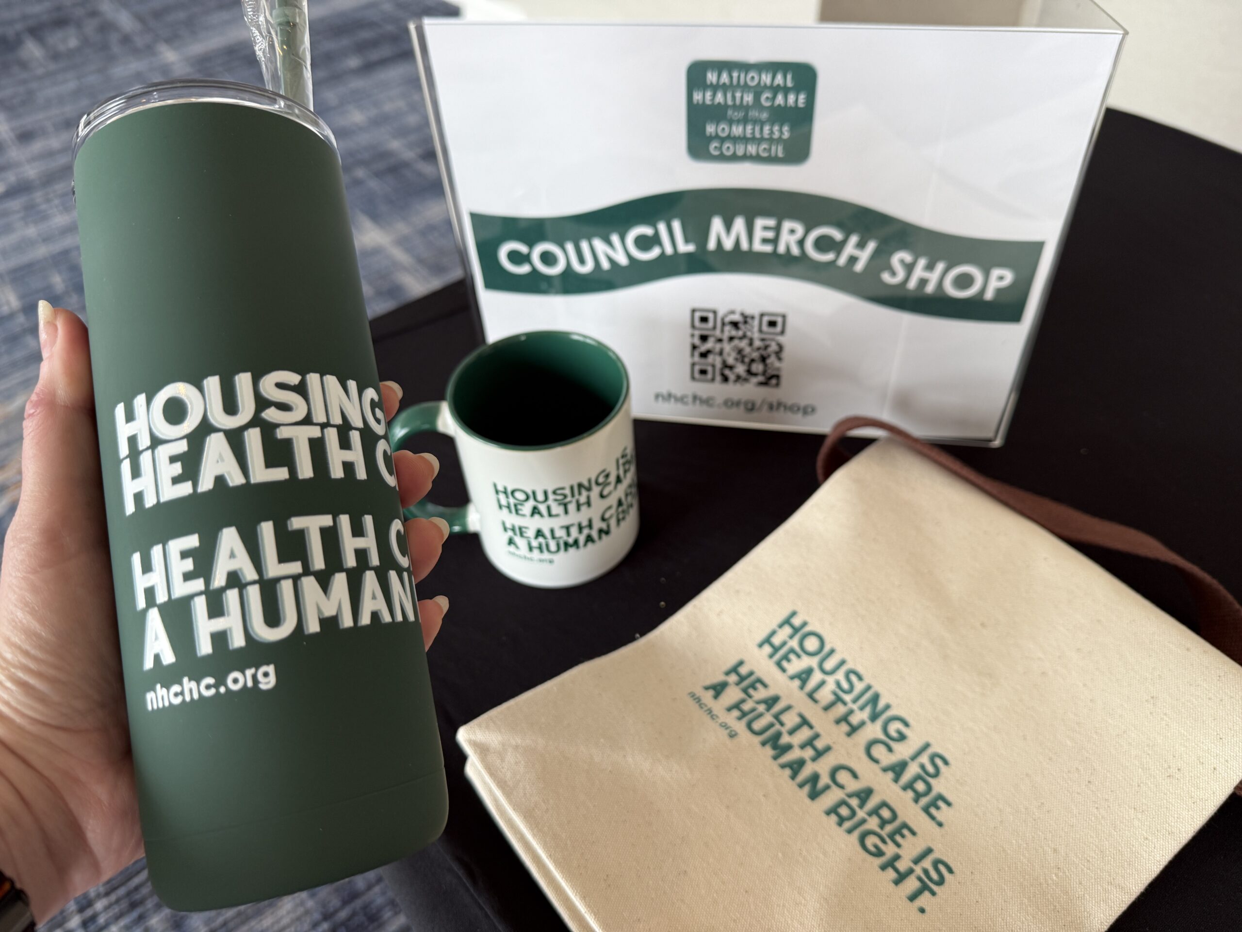 E-commerce: Custom nonprofit merch shop